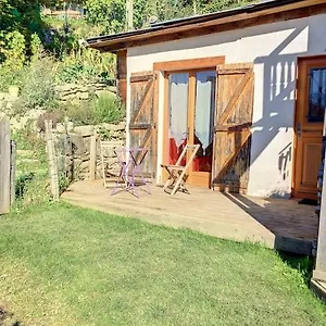 studio-des-fees.hotels-rhonealpes.com/