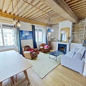 appartement-t3-hyper-centre-de-lyon-super-vue-fourvire.hotels-rhonealpes.com/